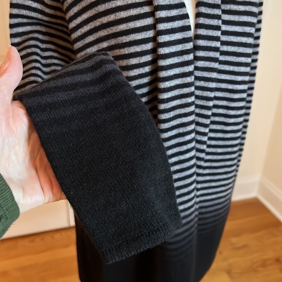 Theory pure cashmere grey / black stripe shawl roll neck cardigan sweater - Picture 7 of 10